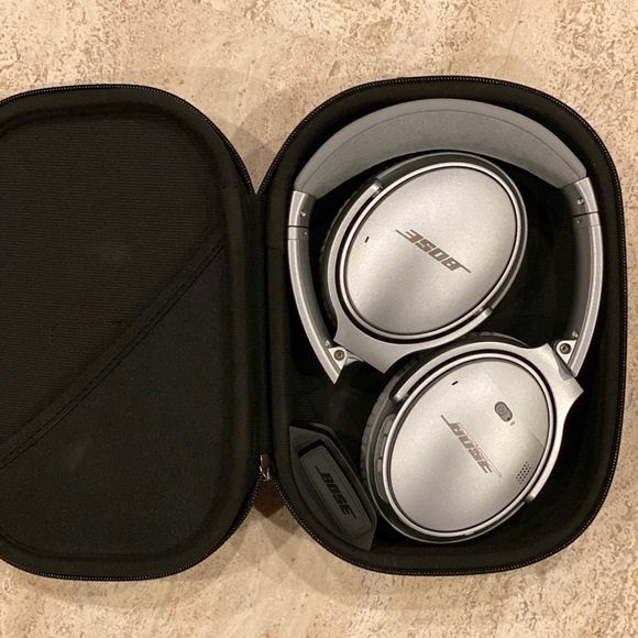 Bose quitecomfort Bluetooth Headphones - Picture 3 of 6
